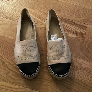 CHANEL espadrilles size 39